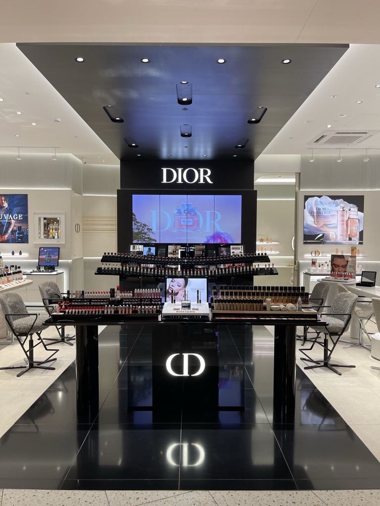 Dior Beauty and Harrods in Metaverse • Dior Beauty VR store